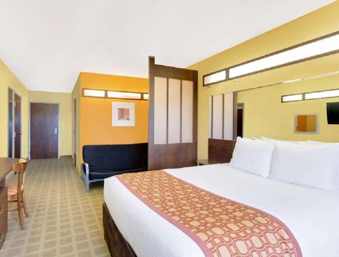 Microtel Inn & Suites By Wyndham Принстон Экстерьер фото