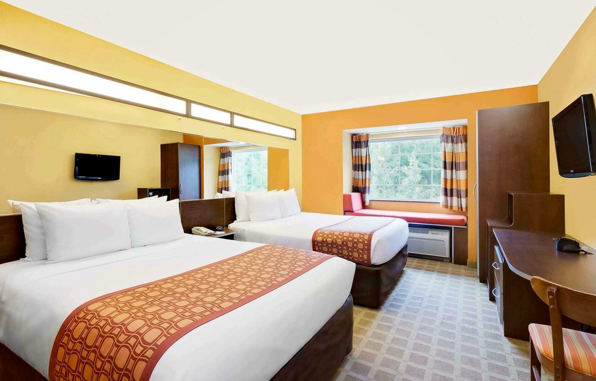 Microtel Inn & Suites By Wyndham Принстон Экстерьер фото